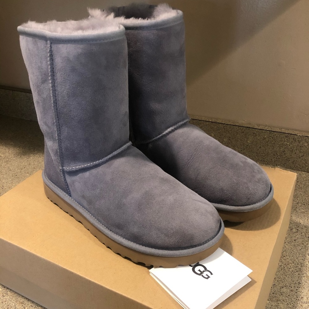 UGG Classic Short II-Gray